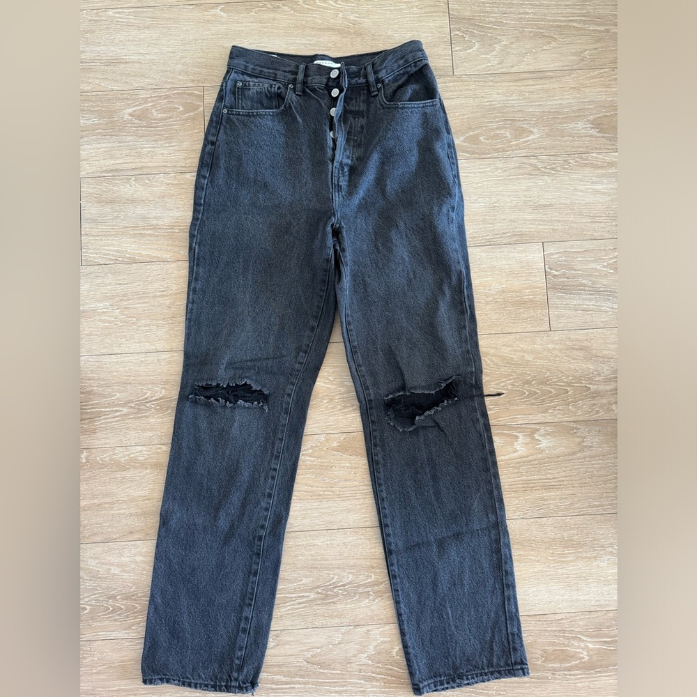 Pacsun high rise dad jean. In great condition!!